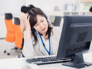 クレーム対応で疲弊する前に。人手不足・顧客対応に悩む企業を救う「電話代行」